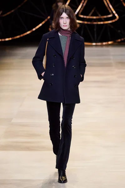 Look 22